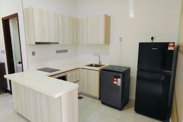 Paragon Suites @ CIQ