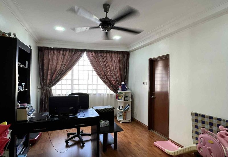 Aloha Tower Condominium