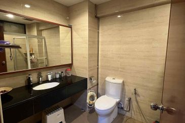 Aloha Tower Condominium