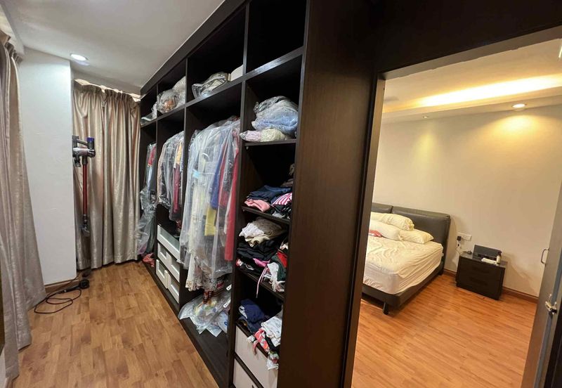 Aloha Tower Condominium