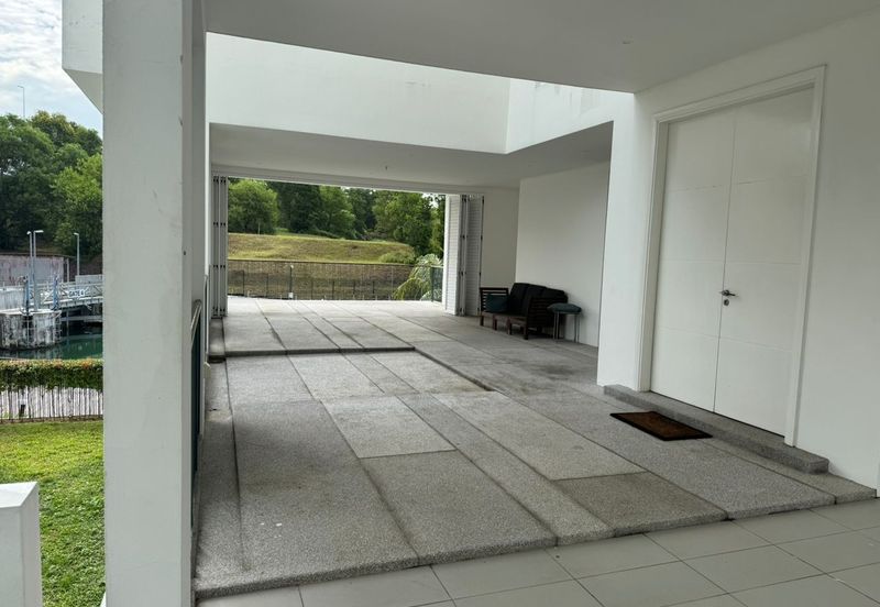 Emerald Bay @ Puteri harbour