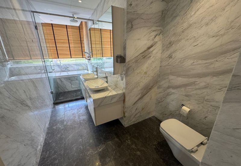 Emerald Bay @ Puteri harbour