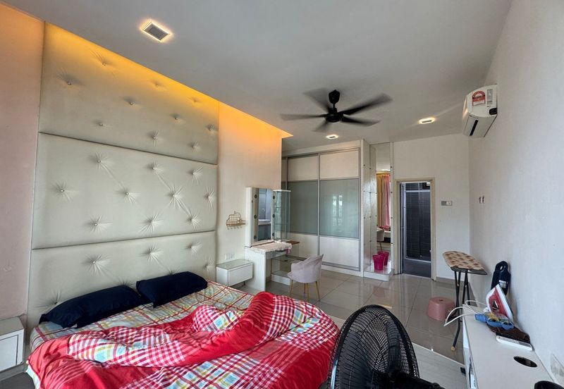 Palazio ( Pangsapuri Mayland Austin )