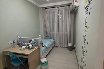 Meridin Bayvue Apartment