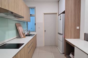 Meridin Bayvue Apartment