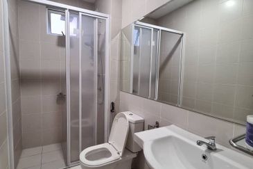 Meridin Bayvue Apartment