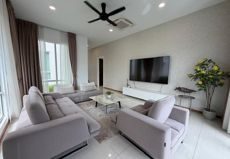 Isola Villa @ Senibong Cove