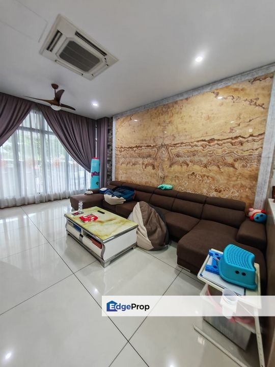 3-Storey Freehold Villa in Isola Grandeur, Johor, Masai