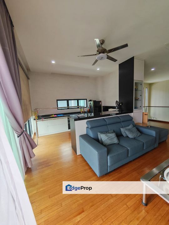 3-Storey Freehold Villa in Isola Grandeur, Johor, Masai