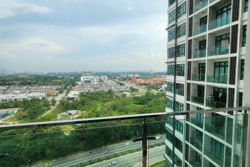 D’Summit Residences for Sale