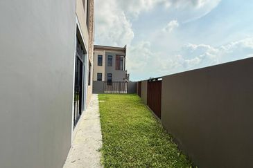 Aurora Resort Villas