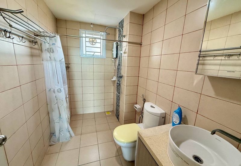 Dedaun Hijau (Greenfield Regency)