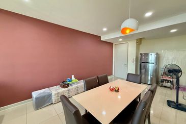 Dedaun Hijau (Greenfield Regency)