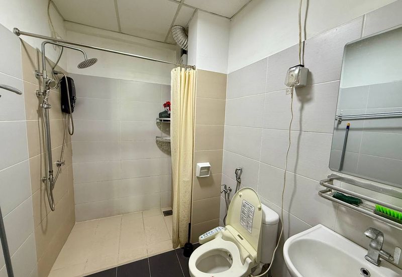 Akademik Suite @ Mount Austin