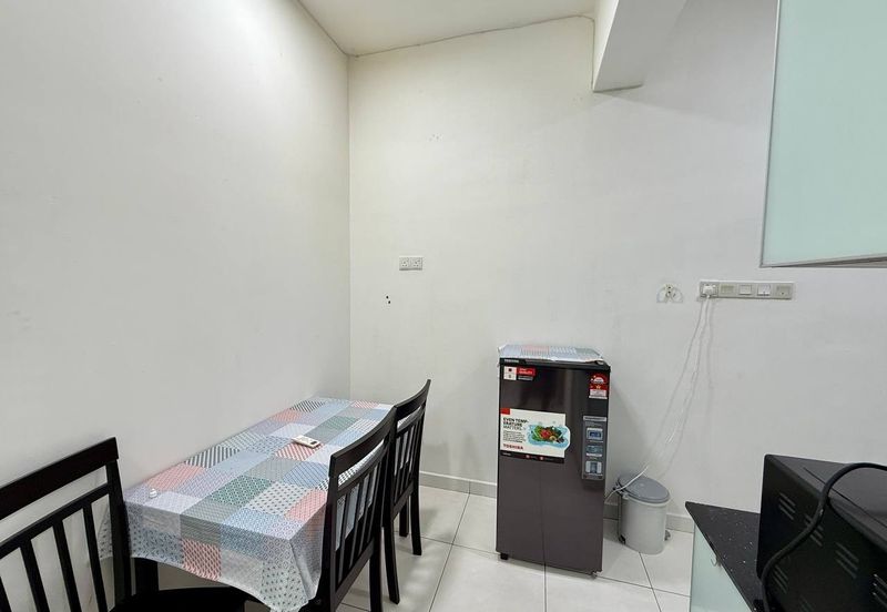 Akademik Suite @ Mount Austin