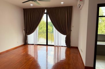 The WaterEdge Residences