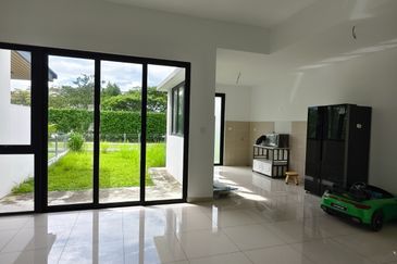 Sunway Citrine Lakehomes