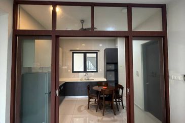 Baypoint @ Country Garden Danga Bay