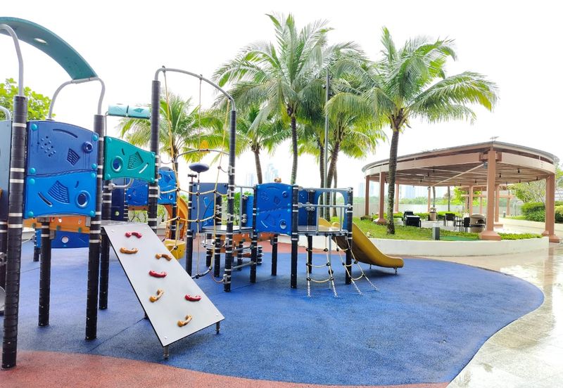 Almas Suites @ Puteri Harbour