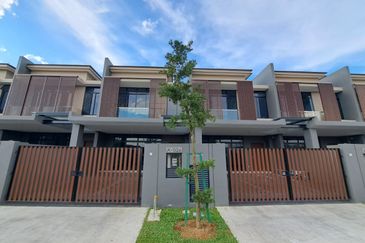 Aurora Sentral Villa Double Storey Superlink House