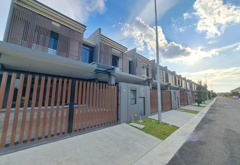 Aurora Sentral Villa Double Storey Superlink House