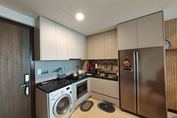 Puteri Cove Residences