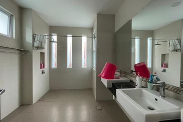 Isola Villa @ Senibong Cove