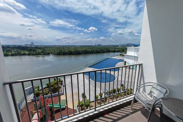 Bayu Marina Residences for Sale