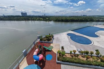 Bayu Marina Residences for Sale