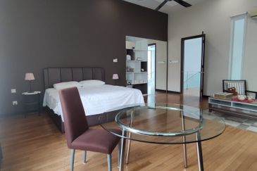 Strait View Residence Double Storey Semi-D