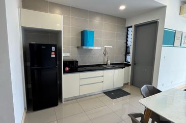 D Pristine Residence