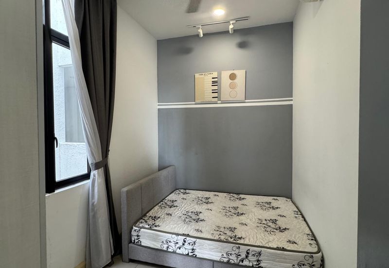 D Pristine Residence