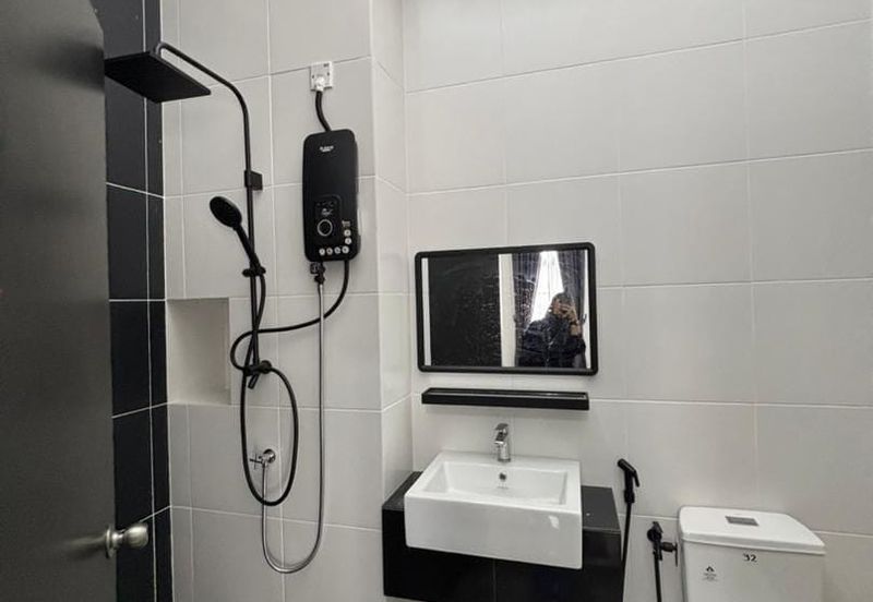 Tate Dalton @ Eco Botanic 2