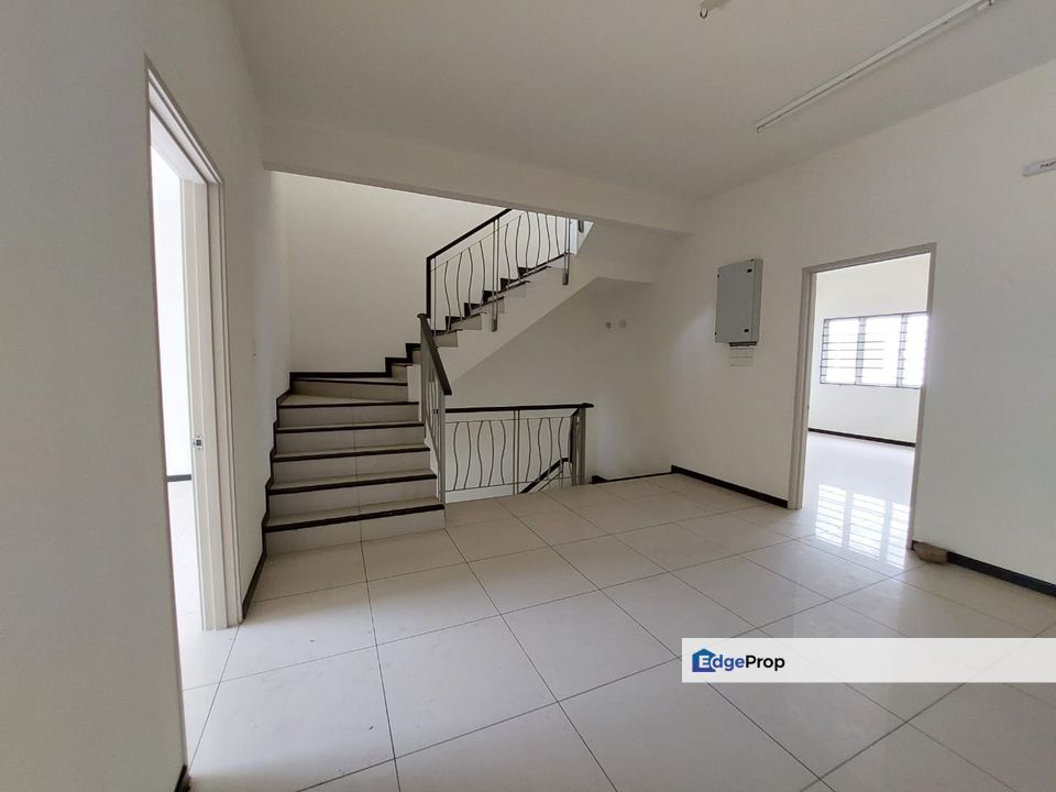 3sty Terrace Sunway Cassia Basic Unit 5 Room Batu Maung, Penang, Batu Maung