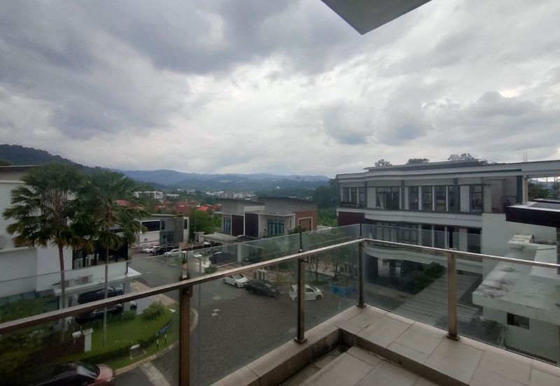 Verge 32 @ Puncak Melawati