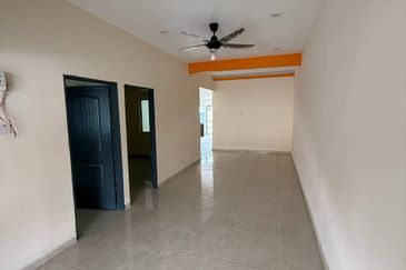 TAMAN DESA ANGGERIK (SENAWANG)