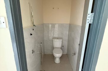 TAMAN DESA ANGGERIK (SENAWANG)