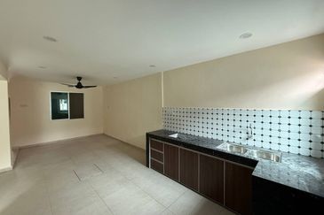 TAMAN DESA ANGGERIK (SENAWANG)