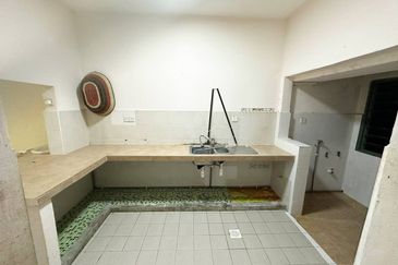 BANDAR ENSTEK (CENDRAWASIH)