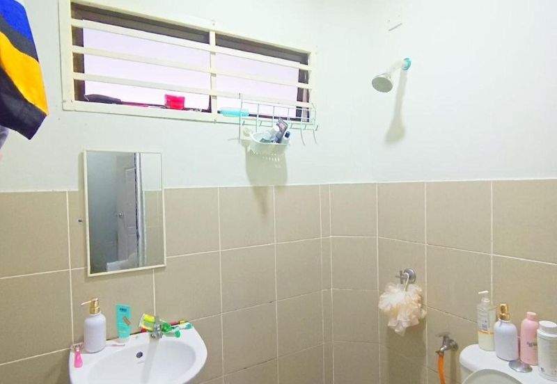 TAMAN BAYU INDERA, LUKUT