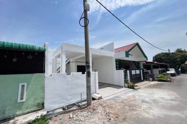 Taman Selasih (Lukut)