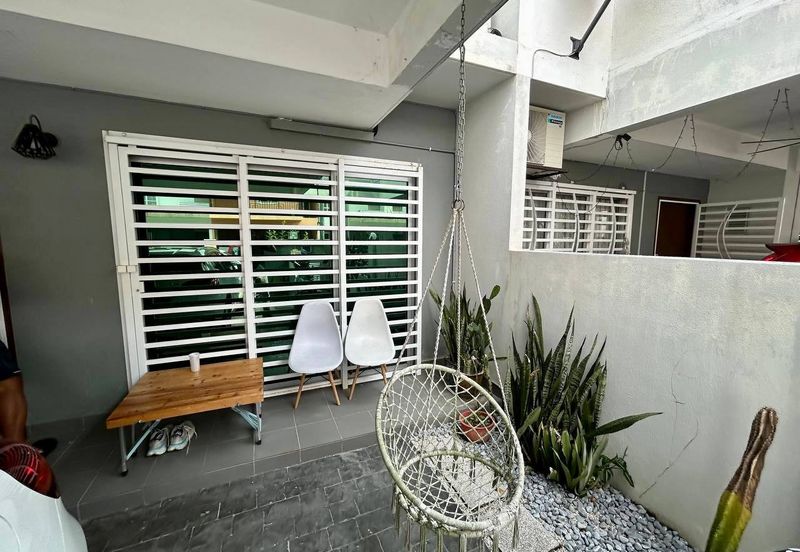 Albury at Mahkota Hills