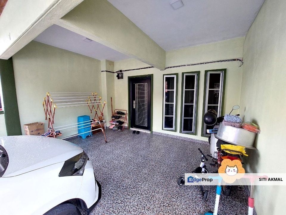 Double Storey Terrace Taman Eka Matahari , Labu, Negeri Sembilan, Labu