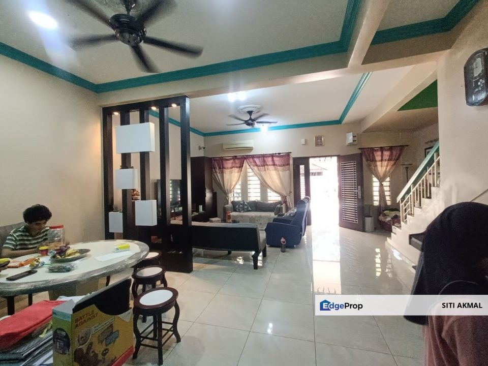 RENOVATED Double Storey Taman Desa Melati, Bandar Baru Nilai, Negeri Sembilan, Nilai