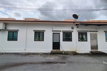 TAMAN BAYU INDERA, LUKUT