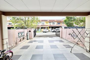 Jalan SP 6 @ Bandar Saujana Putra