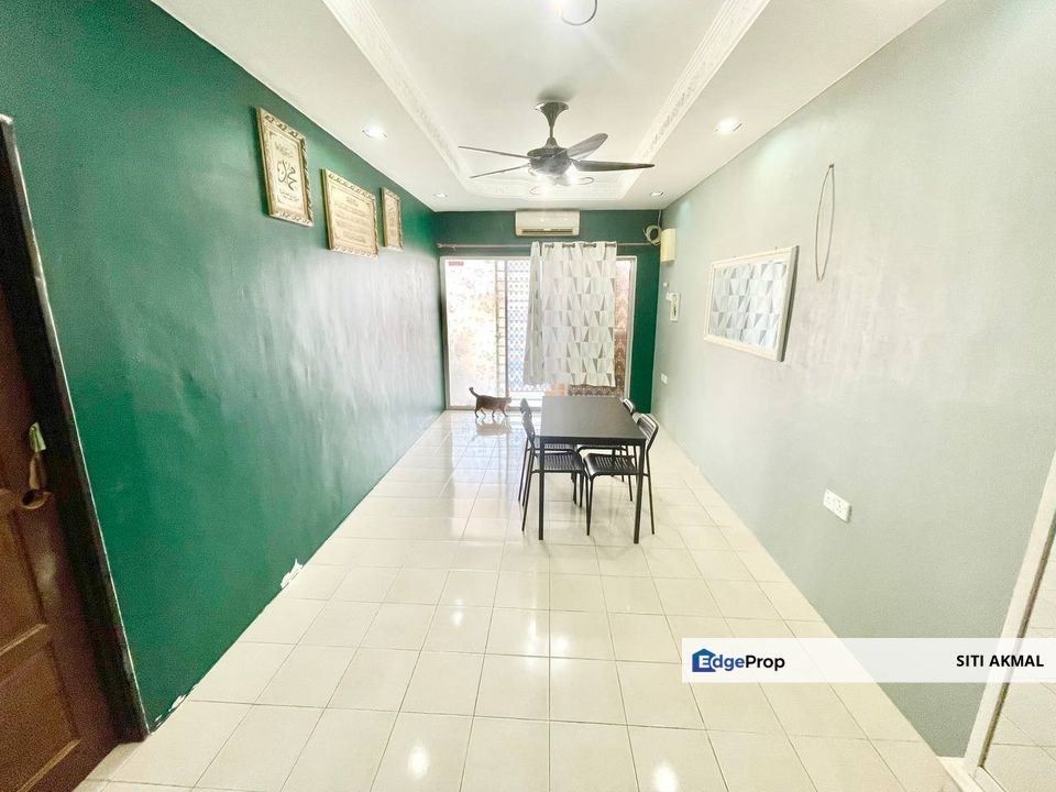 RENOVATED FREEHOLD Teres 1 Tingkat Nusari Bayu 1 Bandar Sri Sendayan, Negeri Sembilan, Seremban