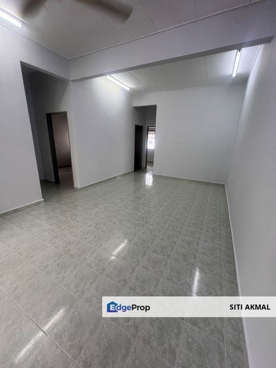 TERES SETINGKAT GARDEN AVENUE, SEREMBAN 2 FOR SALE, Negeri Sembilan, Seremban