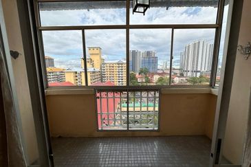 Apartment Bukit Saujana