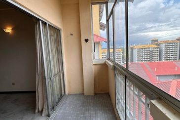 Apartment Bukit Saujana